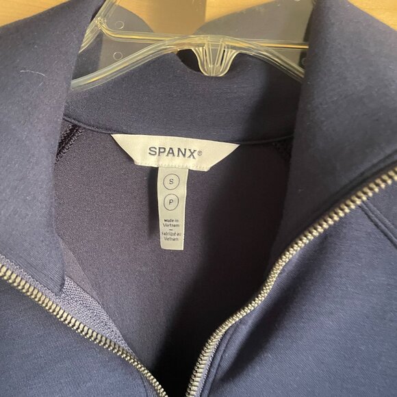 SPANX AirEssentials Half Zip Sweatshirt NEW - Picture 2 of 4